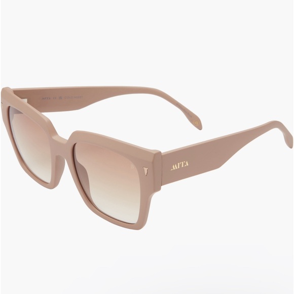 Mint Condition MITA SUSTAINABLE EYEWEAR
56mm Square Sunglasses - Picture 8 of 9